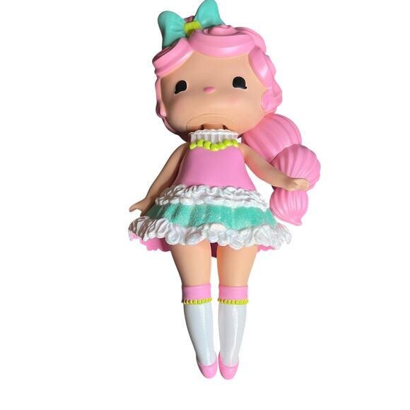 13" Secret Crush Pippa Posie Large Doll w/ Removable Hair Parts & Marshmallow - Picture 2 of 11